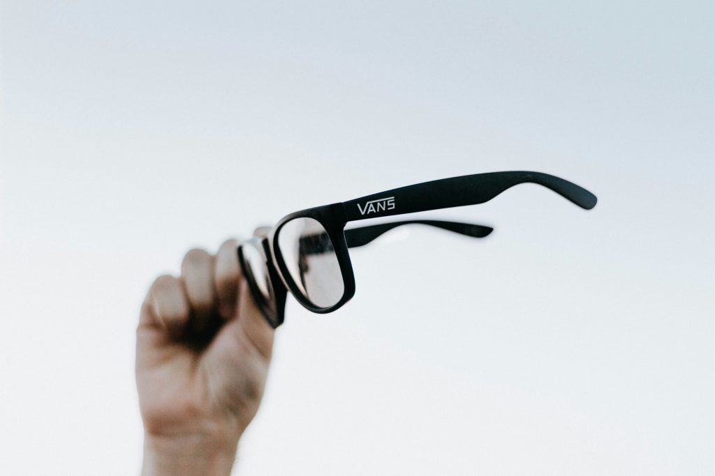 Snap Specs: $2,195 AR Glasses Bet on a Post-Smartphone Future